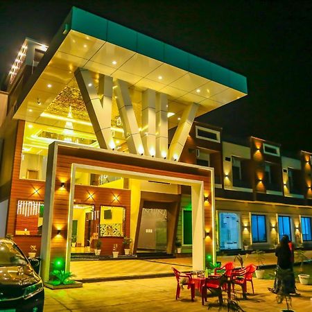 Aashirwad Hotels & Resort Shamgarh エクステリア 写真
