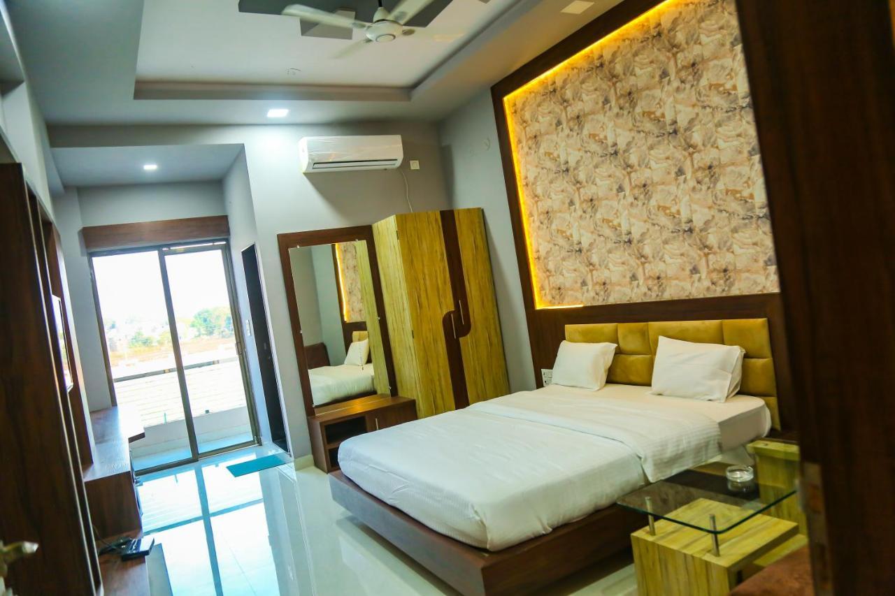 Aashirwad Hotels & Resort Shamgarh エクステリア 写真