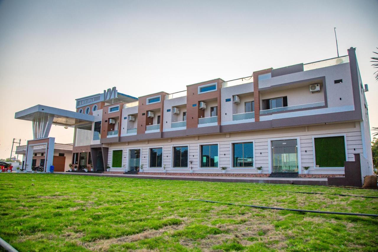 Aashirwad Hotels & Resort Shamgarh エクステリア 写真