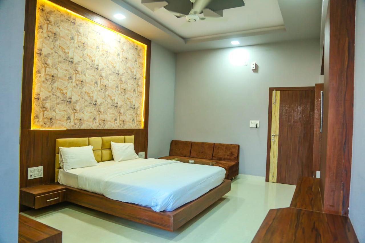 Aashirwad Hotels & Resort Shamgarh エクステリア 写真